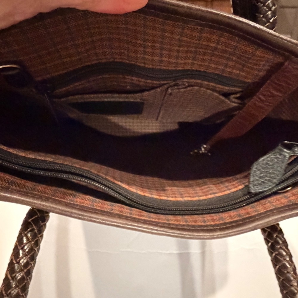 Brighton Gigi Bucket Bag Black Brown Leather Braided Handles Heart Charm Purse - Picture 12 of 16